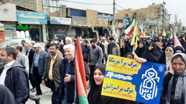 مردم صفادشت ملارد در حمایت از قدس شریف به خیابان‌ها آمدند