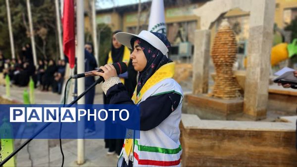 اردوی زیارتی تربیتی دانش‌آموزان دختر پیشتاز در مشهد مقدس