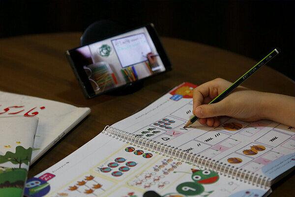 دانش‌آموزان ابتدایی به دلیل نبود تعامل حضوری با افت تحصیلی روبه‌رو می‌شوند