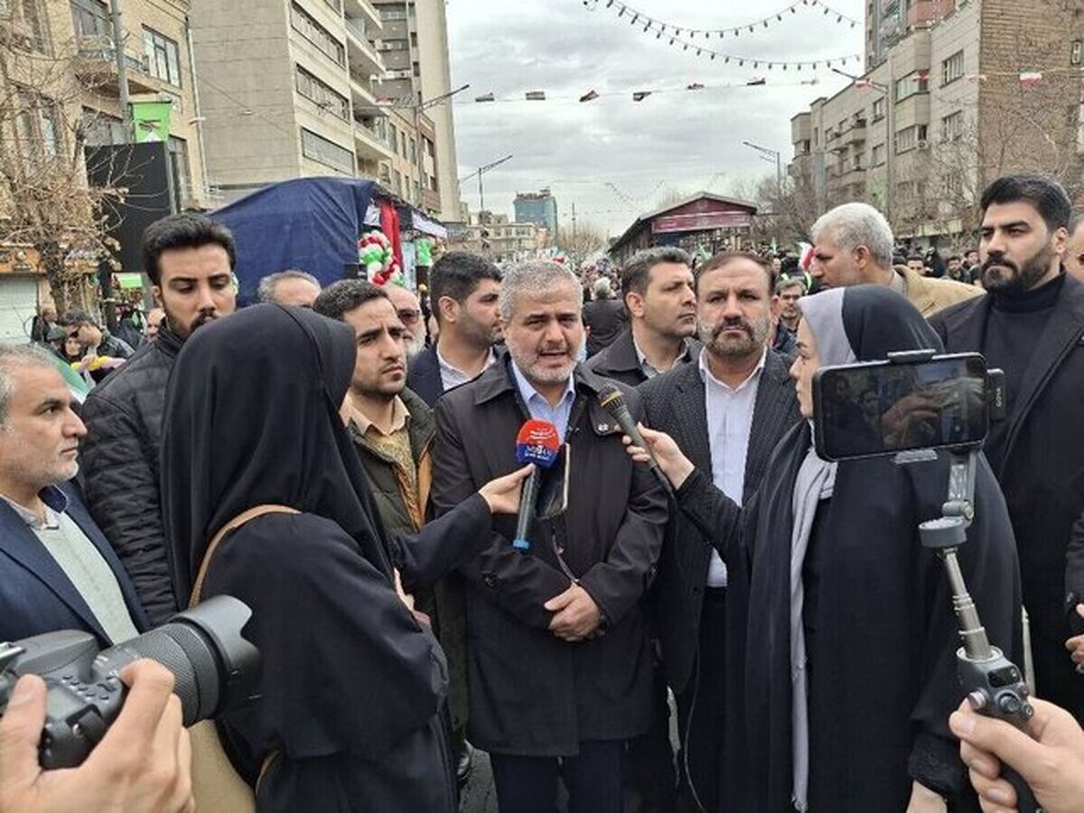 حضور مردم محاسبات دشمنان را باطل و مسئولیت مدیران را سنگین‌تر می‌کند
