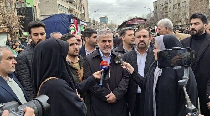 حضور مردم محاسبات دشمنان را باطل و مسئولیت مدیران را سنگین‌تر می‌کند