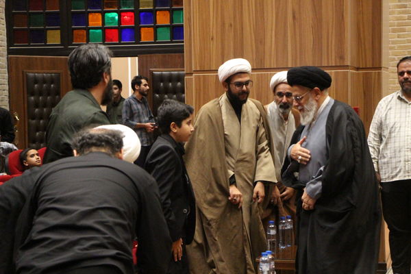 چهارمین سالگرد شهادت استاد طلبه مجاهد محمدحسین فرج نژاد و خانواده ایشان در یزد