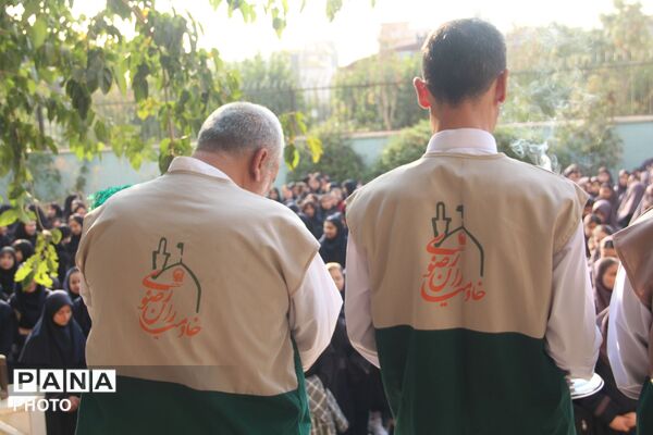 حضور خادمان‌ امام رضا (ع) در هنرستان شهدای سایپا اسلامشهر