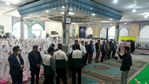 جشن تکلیف دانش‌آموزان دختر شهرستان فهرج 