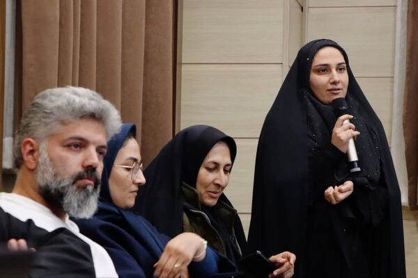 نشست خبری مدیرکل راه و شهرسازی و مدیران دستگاه‌های متولی حمل و نقل یزد