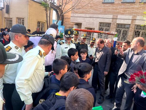 نواخته شدن زنگ «پلیس» در ۱۸ واحد آموزشی قم