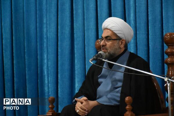 قروه میزبان آیین چهلم رهبر شهید شد