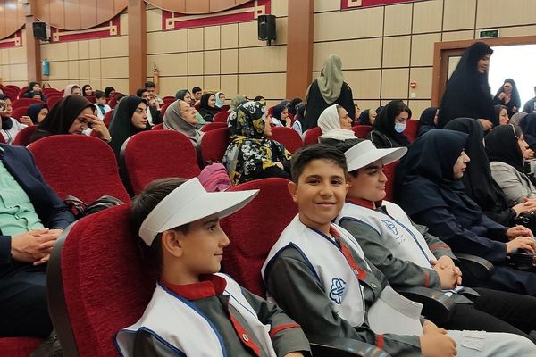 تجلیل از حافظان سلامت و ایمنی در رباط کریم