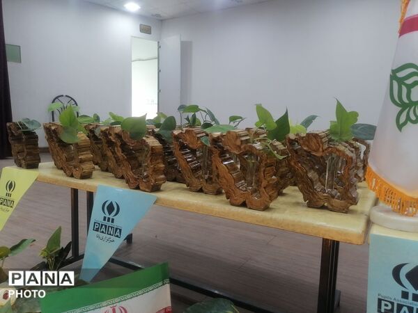 تقدیر از ۵۰ خبرنگار فعال  دانش آموزشهرستان خلیل آباد