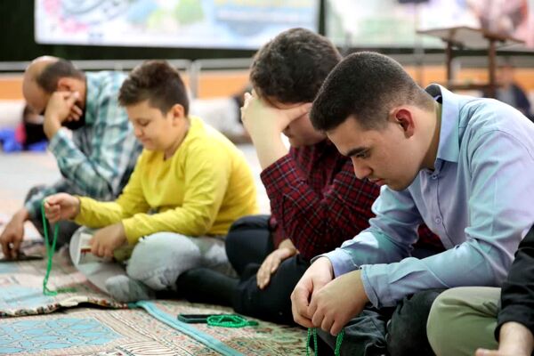 مراسم جشن و احیای نیمه شعبان در مسجدالرضا اشکذر