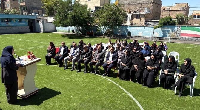 آیین افتتاح زمین چمن مصنوعی و روشویی پدالی مدرسه منصور نفر