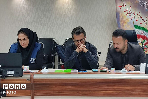 نشست خبری مدیرکل آموزش پرورش خراسان شمالی به مناسبت هفته معلم 