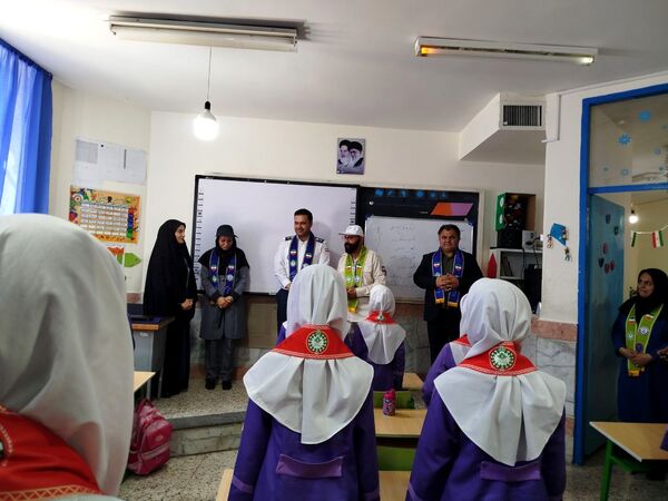 بازدید ارزیاب کشوری سازمان دانش‌آموزی در مدارس تمام پیشتاز شهرستان فاروج