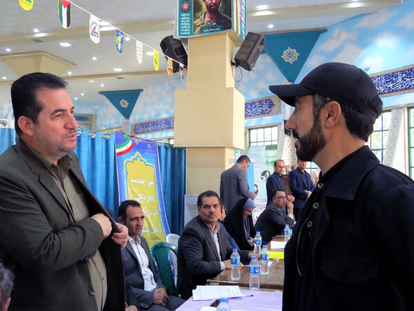 برپایی میز خدمت آموزش و پرورش خراسان شمالی