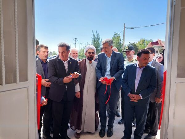 نواختن زنگ مهر در مدارس شهرستان خرم‌دره 