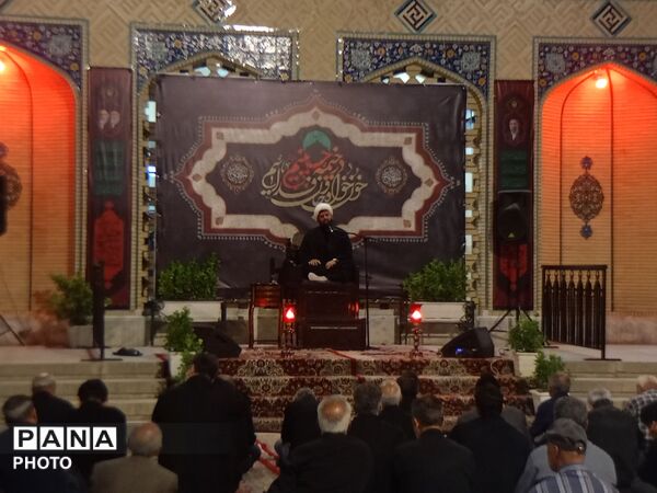 مراسم عزاداری چهارمین شب محرم در زیارتگاه شهید مدرس 