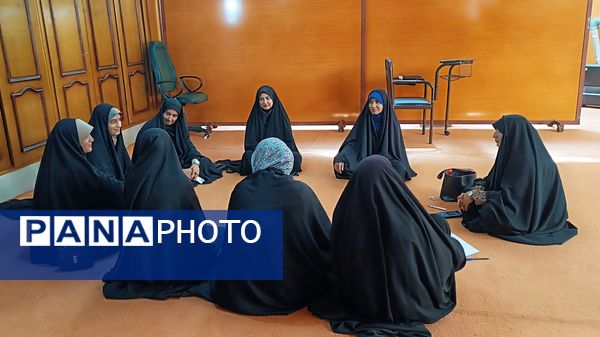  صحنه آماده‌سازی دوره تربیت مربی دختران حاج قاسم در کهگیلویه و بویراحمد 