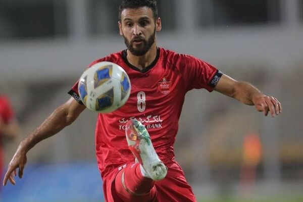نوراللهی با پرسپولیس مذاکره کرد؟