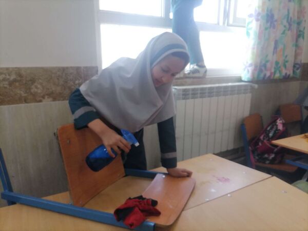 خانه تکانی آموزشگاه زهرا عبدالهیان به مناسبت فرارسیدن عید نوروز 