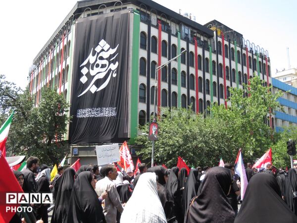 در آستانه ی وداع؛ روایت شکوه بدرقه ی آقای شهید ایران