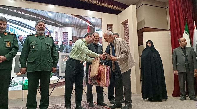 افسران ایثارگر در مراسم الماس‌های درخشان مورد تقدیر قرار گرفتند