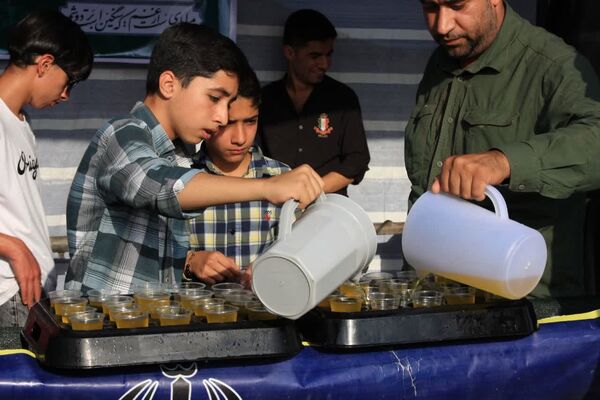 برنامه تلویزیونی محفل قرآنی خــادم الرضــا