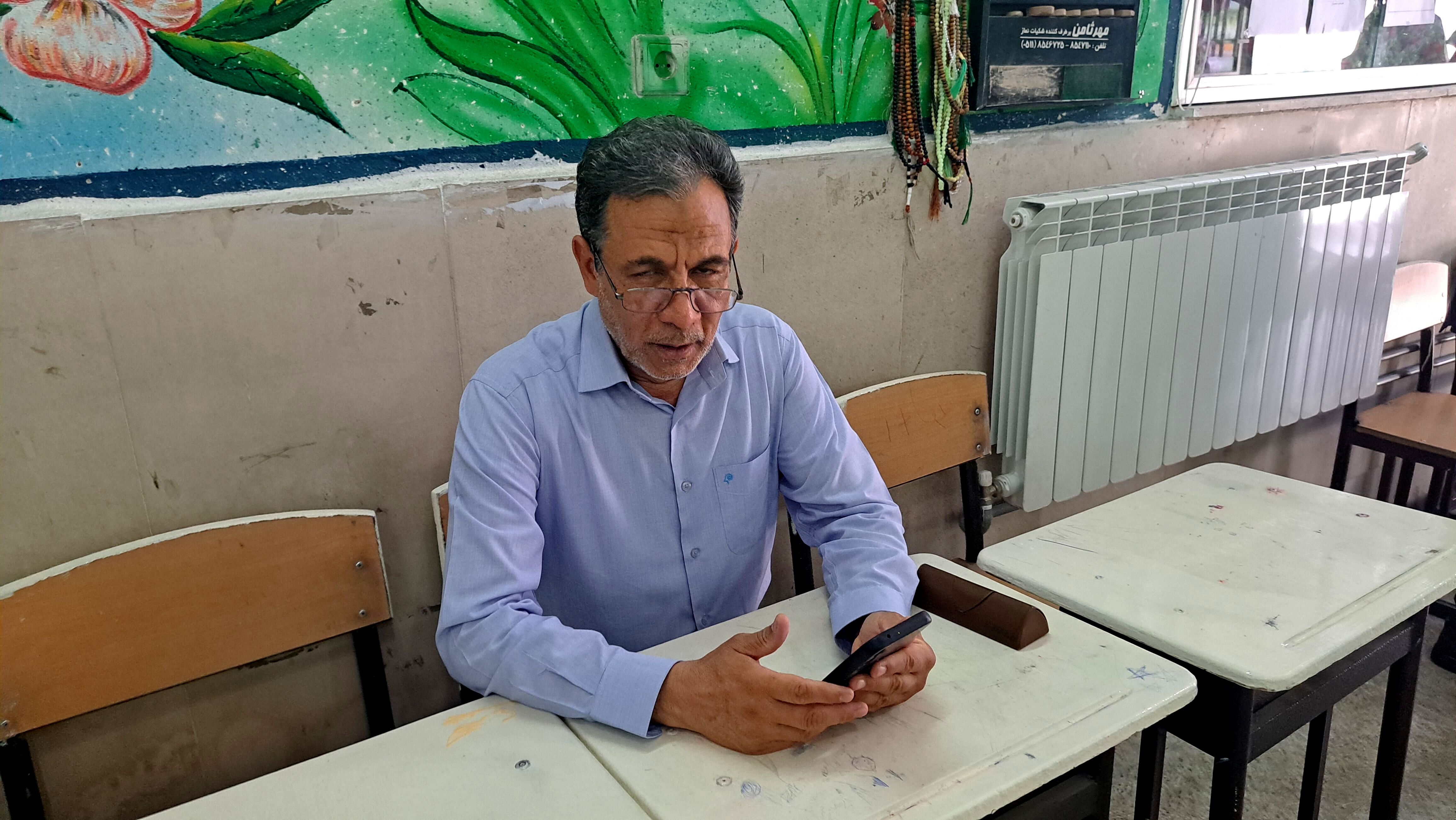 پیامکی به رئیس جمهور آینده ایران عزیزمان