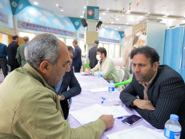 برپایی میز خدمت آموزش و پرورش خراسان شمالی