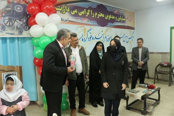 پاسداشت توانمندی‌ها؛ مراسم ویژه برای دانش‌آموزان آموزشگاه استثنایی ابرار فیروزکوه 