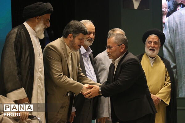 سی و سومین اجلاس سراسری نماز در حرم مطهر رضوی ـ ۳