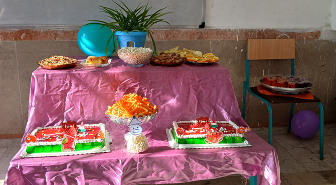  یلدای شاد در روستای داربلوط مدرسه شهید ابوالفضل شمس میزبان جشن کهن ایرانی