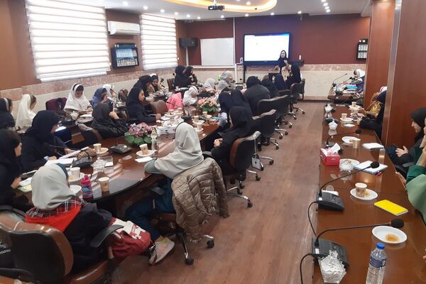 جلسه آموزش خبرنگاری در شهرستان رباط‌کریم