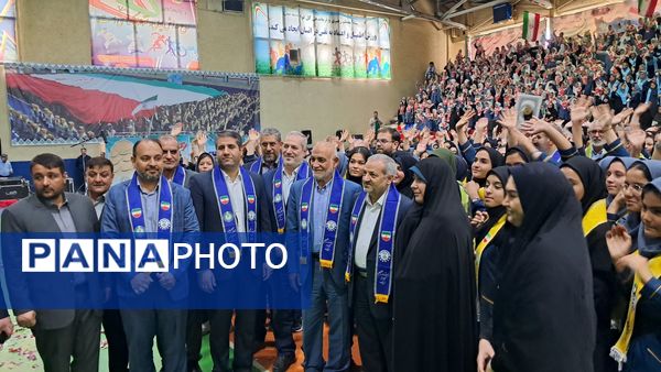 جشن بیست‌و‌ششمین سالروز تاسیس سازمان دانش‌آموزی 