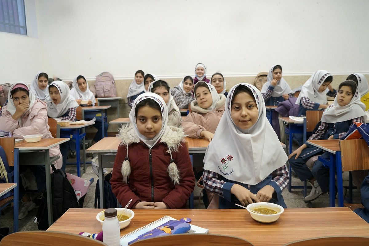 گرامیداشت شهادت حضرت زینب(س)بانوی دو عالم در مدرسه شهدای ۱۵خرداد قرچک