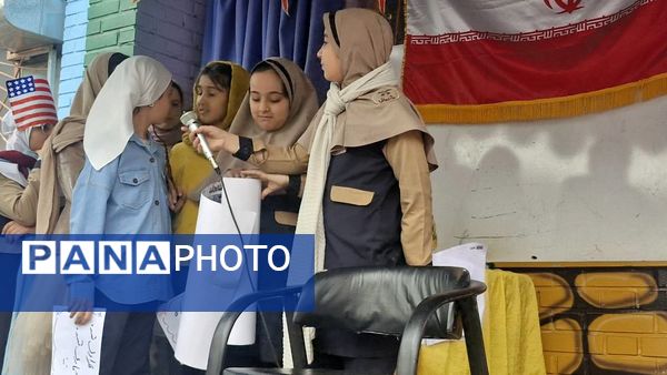 سالروز پیروزی انقلاب اسلامی در دبستان حافظ یک