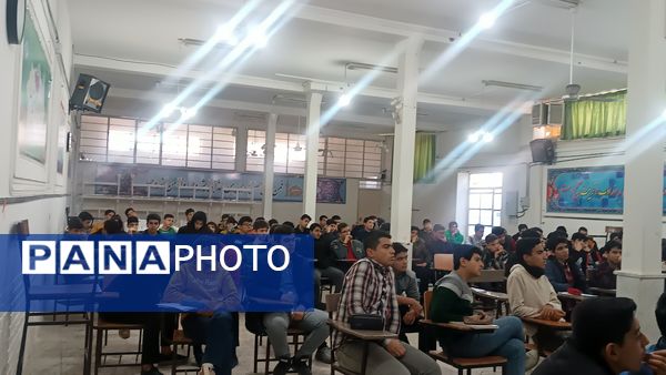 برگزاری کلاس پدافند غیر عامل ویژه پایه‌های دهم دبیرستان شاهد ابوذر غفاری نیشابور