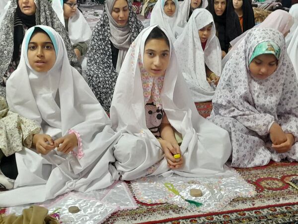 برگزاری مراسم معنوی اعتکاف مادر و دختری در مسجد امام حسن(ع) گالیکش