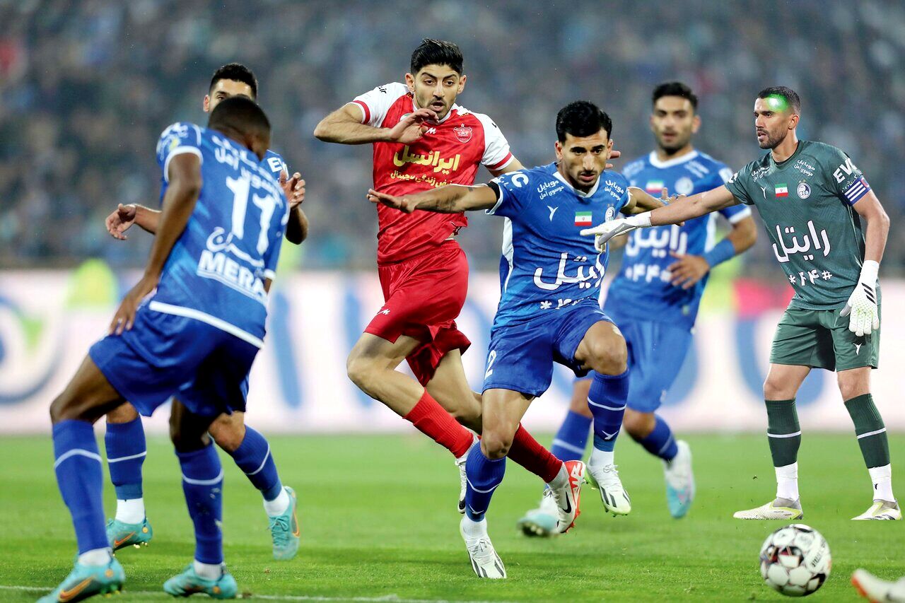 رونمایی از پوستر استقلال و پرسپولیس برای دربی با چاشنی کری‌خوانی 6تایی‌ها + تصویر