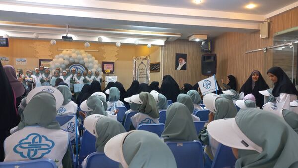 آئین افتتاحیه برنامه سفیران سلامت دانش آموزی استان خراسان رضوی در دبستان شاهد تحقیقی ناحیه ۶