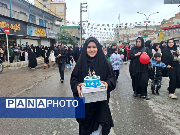 نبض انقلاب در خیابان‌ها تپید