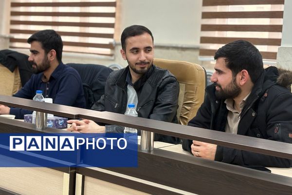 دیدار صمیمانه همکاران پرورشی اداره آموزش‌وپرورش شهرستان اسلامشهر با فرمانده بسیج فرهنگیان تهران