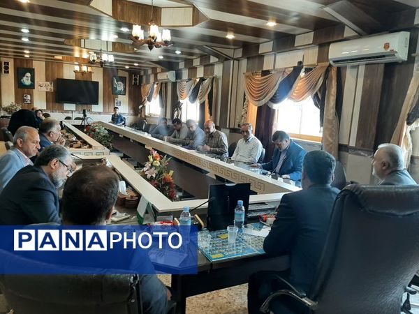 جلسه شورای آموزش و پرورش در عباس آباد