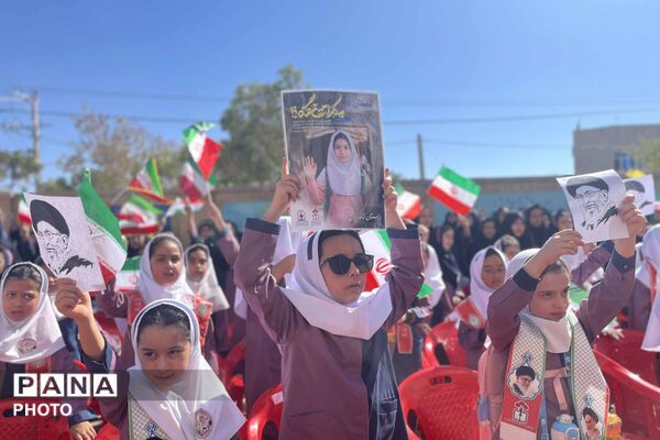 زنگ مقاومت در مدرسه شاهد نرگس؛ همزمان با هفته دفاع مقدس