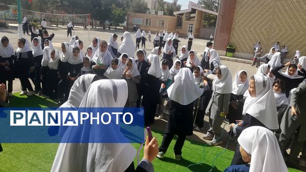آغاز هفته تربیت‌بدنی نویدبخش روزی شاد برای دانش‌آموزان دبستان‌دخترانه‌ اشرف‌السادات‌حسینی شهر نیم‌ور