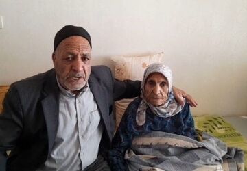 چروک دستانی که حکایت از یک قرن دارد