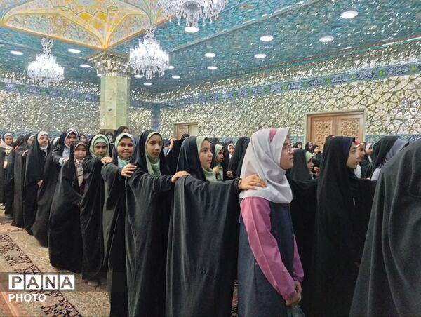 همخوانی سرود «باید برخاست» در قم