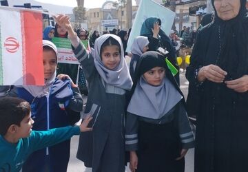 خروش ملت فیروزآباد در جشن سالگرد پیروزی انقلاب اسلامی