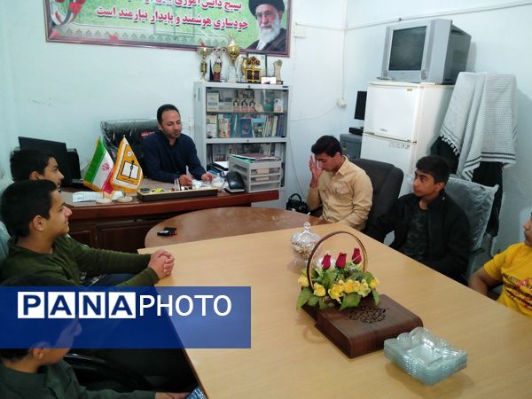 جلسه فرمانده واحد های بسیج دانش‌آموزی در شهرستان خلیل‌آباد