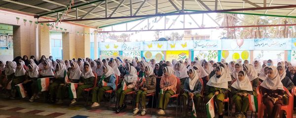 یادواره شهدای «لاله های روشن» حاجی‌آباد