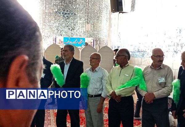 غبارروبی مزار امامزاده سید حمزه کاشمر